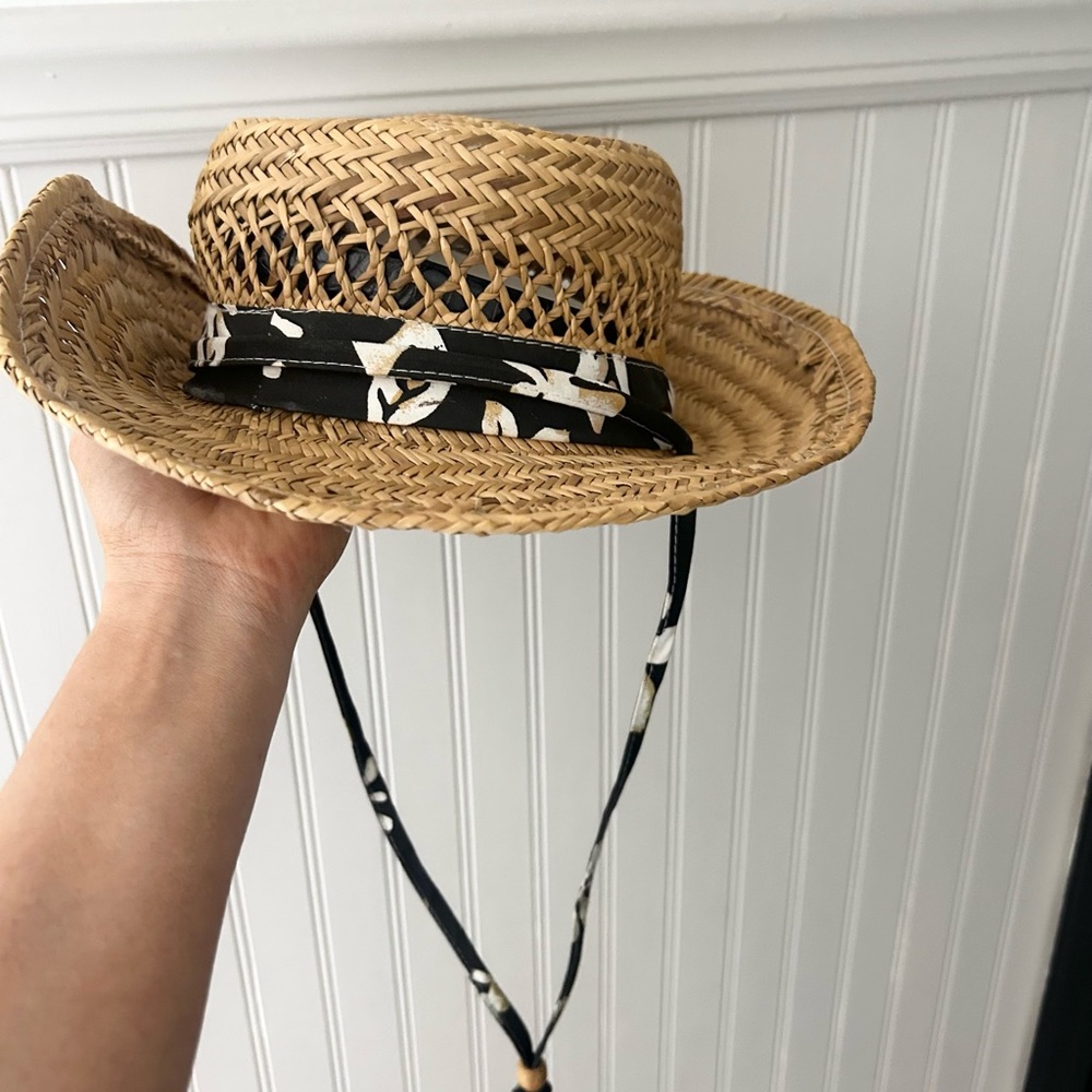Doreman Pacific Co DPC Small Women's Straw Hat with Black Floral Band - Picture 3 of 9
